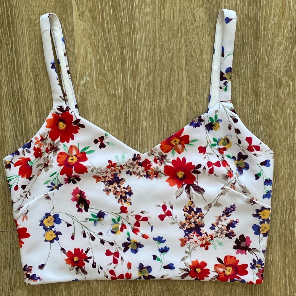 MOVING SALE - Multi-Color Floral Crop Top with Ladder Back 🌹
